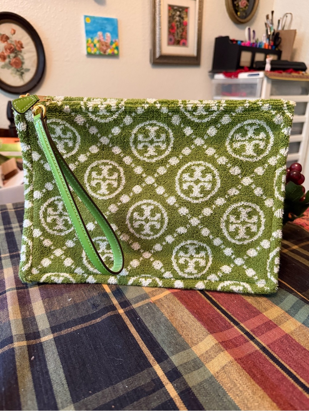 NWOT Tory Burch large wristlet